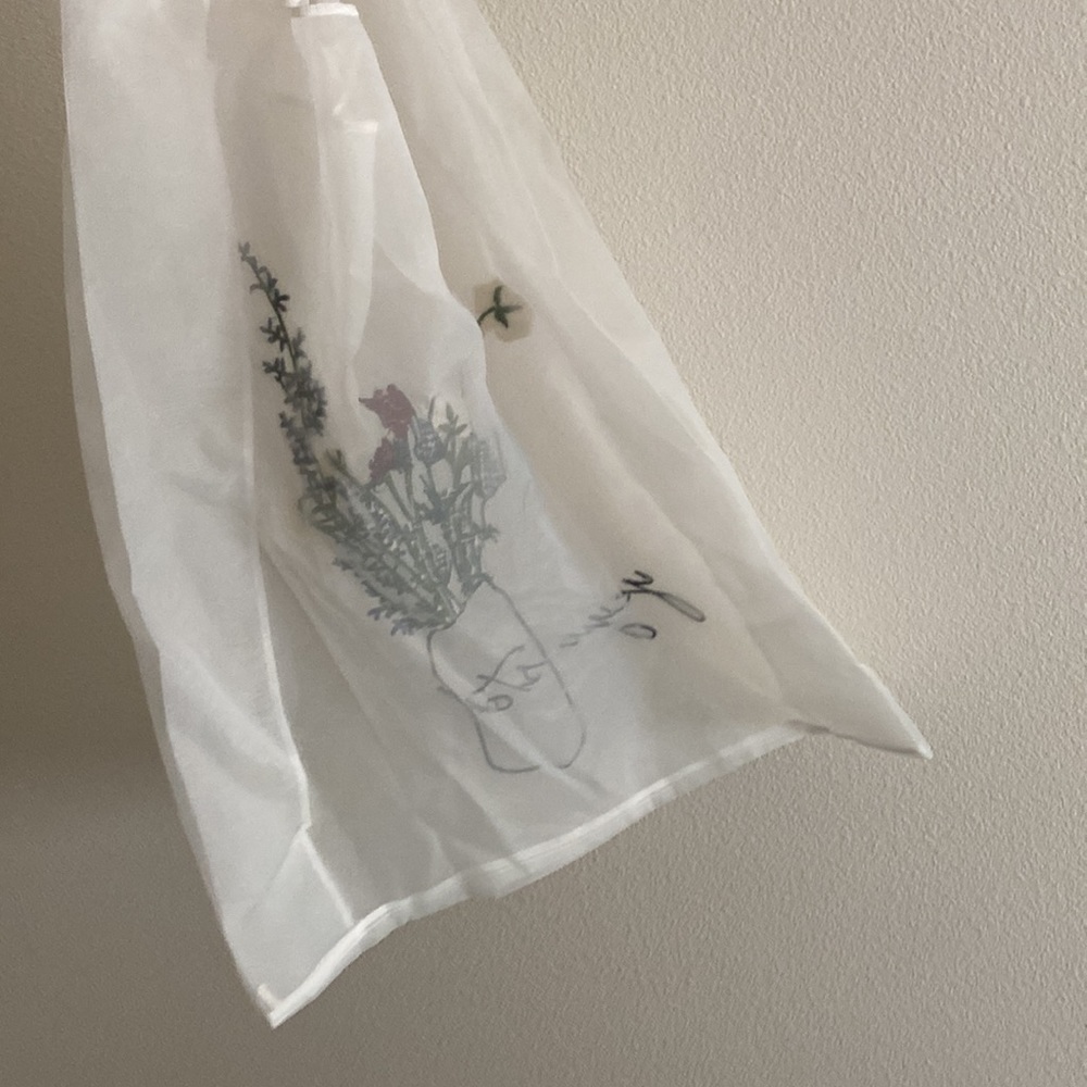 NEW🤍✨Transparent tote - Picture 2 of 3